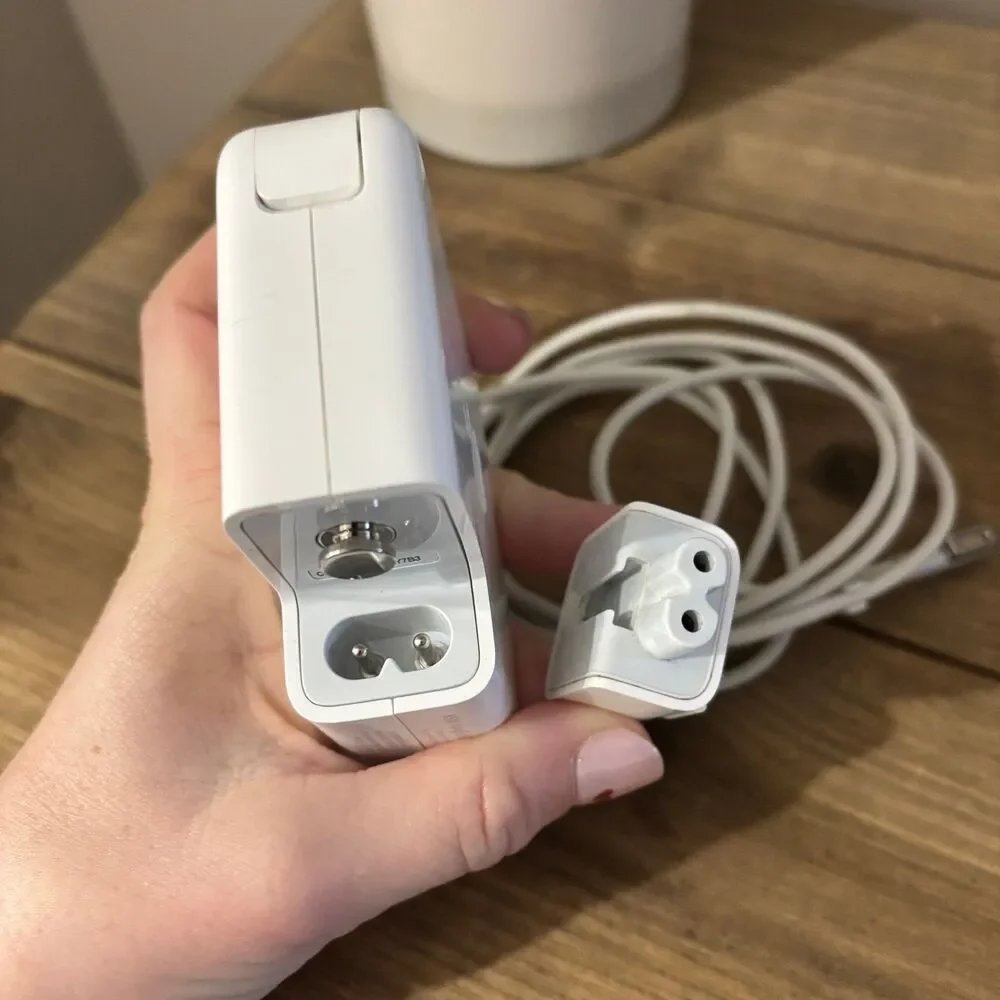 Apple 85W MagSafe AC Adapter Power Cord A1343